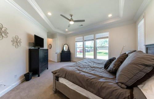 Family Home Near Lake & Local Parks - Foto 49