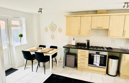 Harmony House 3 Bedroom New Build for Families, Contractors, Black Country Museum Sleeps 6 - Foto 70