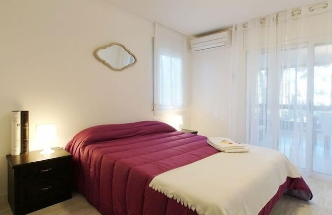 Amity Be my Guest Castelldefels - Photo 2