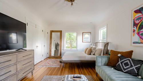 Stay Portland - BoHo Oasis in Ladd's Addition with 2 Beds - Photo 2