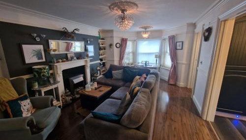 Unique seafront 2 bedroom 2 bathroom apartment - Foto 5