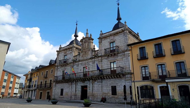 Ponferrada Old Town Walking Tour - Photo 2