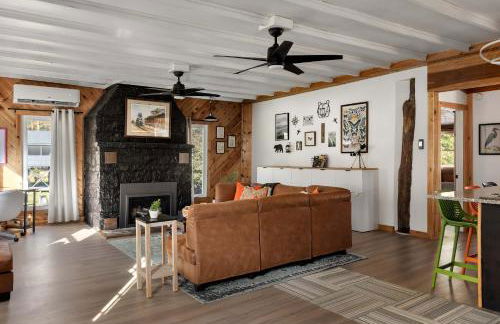 Riverfront w Deck Grill Fire pit & Climbing Wall - Photo 9