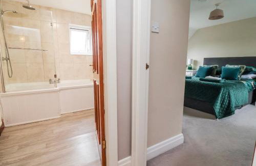 Manor Wood - Photo 42