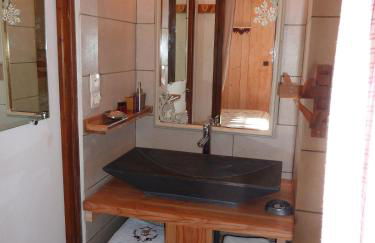 PLEIN SOLEIL appartement avec GARAGE pour SKI TROIS VALLEES et CURE THERMALE - Foto 3