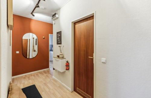 NASA Homes I Moderne Suite I Zentral I 3 Zimmer I 3 Balkone I neu renoviert I Smart TV I Hotelbetten - Foto 18