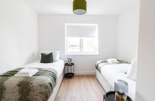 Sleek & Cozy 2BR Apartment for Your Stay # 3 - Foto 16