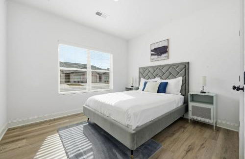 Modern 2BR2BA Retreat Bright & Airy - Foto 20