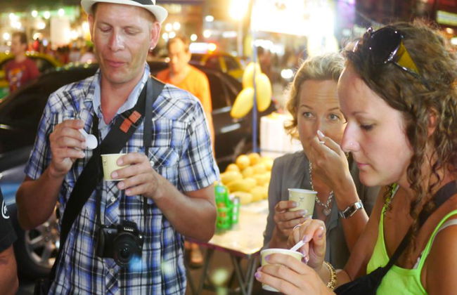 Visite Gourmande de la Rue Yaowarat - Photo 1