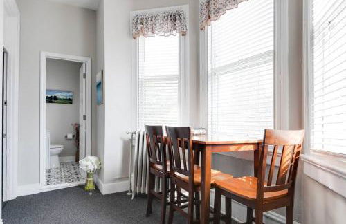 Suite One King Bed 2TVs Free Parking & museums - Foto 9