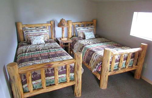 Magnificent Log Cabin with Mountain Views near Yellowstone National Park, Montana - Foto 15