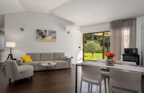 Einzigartiges Steinhaus mit Privatpool, großem Garten, Grill, Liegen - Foto 8