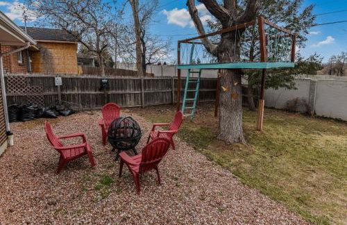 Enchanting Upper Unit with City Charm - Foto 4