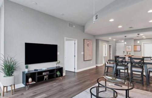 Luxury 1260sq ft 2 Bd 2BTH in DT - Foto 18