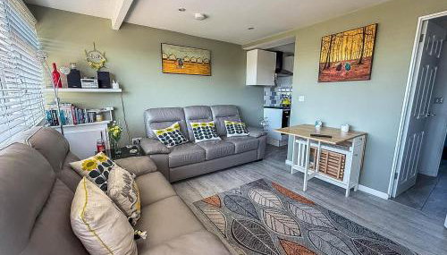 Lovely Chalet With Free Wi-Fi At Green Farm Park, Norfolk Ref 43395G - Foto 3