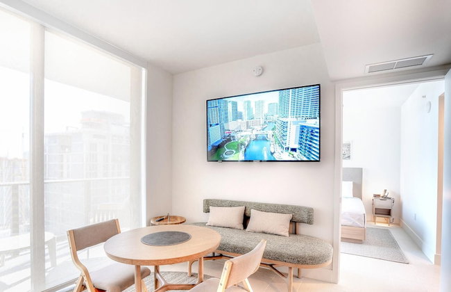 Apartment in New Luxury Condo in Downtown - Photo 31