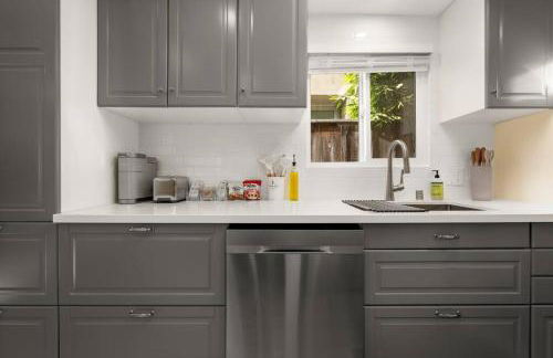 Charming Zen Venice Beach 3BR Home w/Patio & W/D - Foto 9