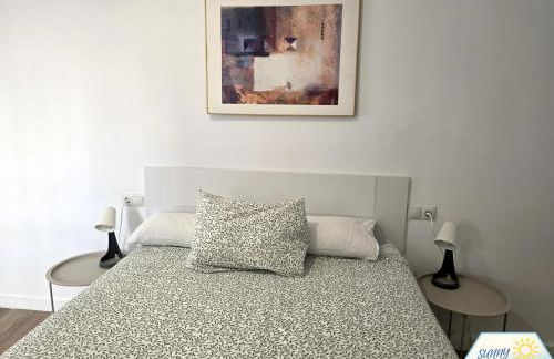 Sunny Churriana Jacaranda III - Photo 1