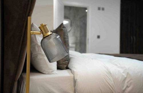 Luxury 6 Bed near city centre with Cinema Room & games room plus 5 bathrooms - Foto 20