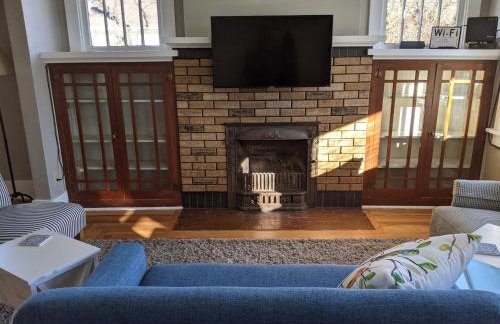 The Lewis House-Upper Level-A Peaceful Spot! - Foto 2