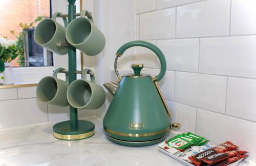 Cosy 2-Bed Home Near St Helens Centre - Free WiFi - Foto 9