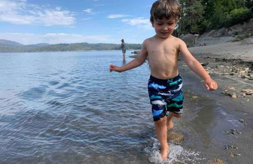 The Cedar House Prime Spot Kayaks & Cool AC - Photo 5