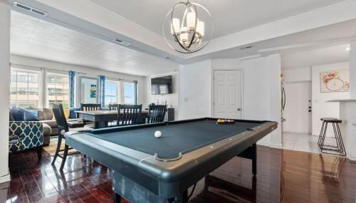 Oversized Family Beach Block Duplex with Game Room - Foto 1