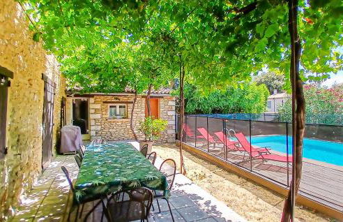 4 Bedroom Gorgeous Home In Pujaut - Photo 1