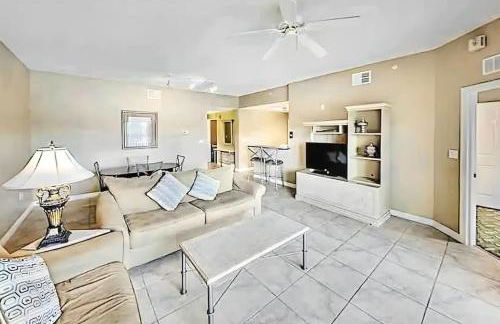 Entire Rental 3-BR Minutes from Disney x8 Hot tub Apartment 2204 - Foto 23