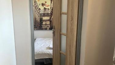 Przy ratuszu - Foto 2