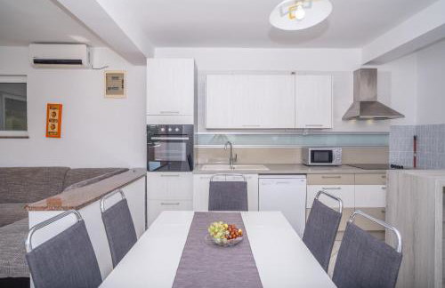 Apartment Bura - Photo 5