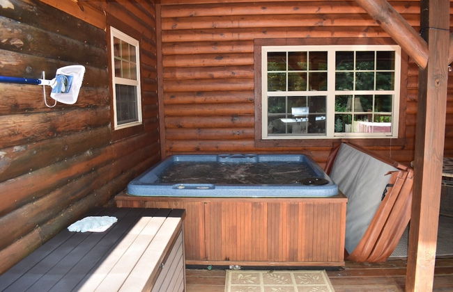 Tree Top Lodge - Gorgeous Lake Cabin With Hot Tub & Magnificent Views Of Forests And Mountains! 3 Bedroom Cabin by Redawning - Foto 19