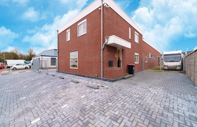 Cosy Apartment Near Center - Photo 17