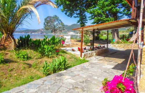 Wonderful stone house infront of the sea. - Photo 2