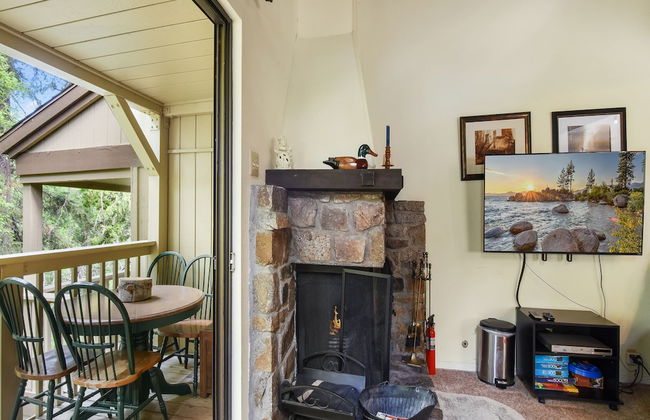 Enjoy Forest Views Retreat at Kingswood Village! - Photo 28