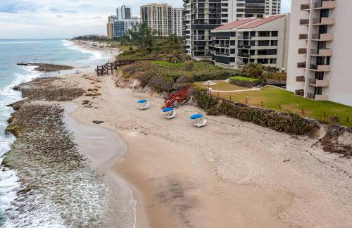 Luxury Beachfront Condo, Pool, Tennis Court, Sauna, Gym #locationenvy - Photo 41