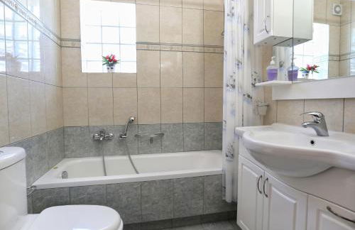 Frida's House - Photo 13