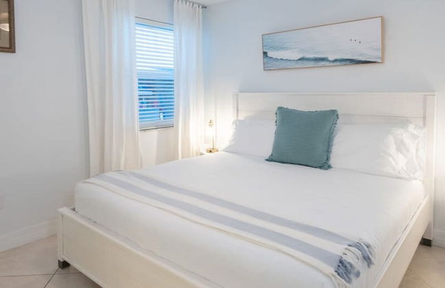 8BD Ft Pierce Beach Getaway - Great for Family Group - Photo 20