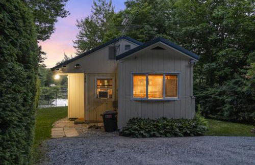 Intimate Cabin Private Dock - Photo 10