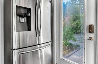 Upcycled Shipping Containers Transformed into a Glamping Home for a Unique Florida Vacation - Foto 12