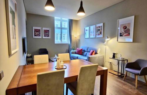 Gary01 Exclusive Top Floor 2BD by the Timeout Market - Photo 52