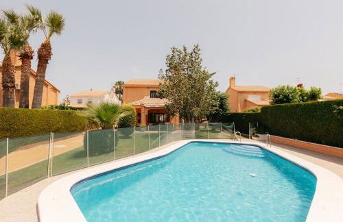 Charming brand-new loft with garden and pool - Foto 3