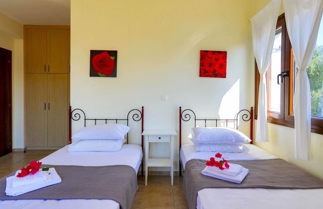 Villa Aloni in Paxi With 2 Bedrooms and 3 Bathrooms - Photo 30