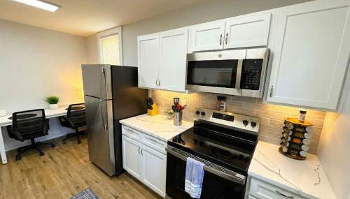 Cozy unit King bed & laundry - Foto 3