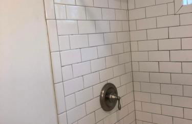 Renovated Cottage Minutes From Downtown - Foto 8