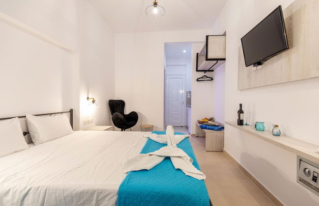 Stay Helios - Aparts & Pool Suites - Photo 7