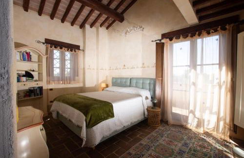 Tenuta di campagna con piscina immersa nel verde - Foto 10