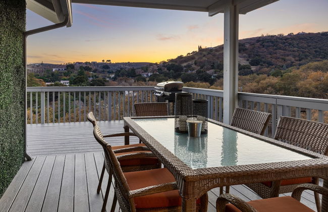 Terrace Hill Modern Paso Robles Escape Near Wineries Dining and Hot Springs - Photo 2