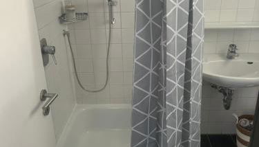 Gemütlichkeit im Grünen - Foto 2, Shower