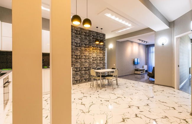 Apartment on Saakadze Square - Foto 11